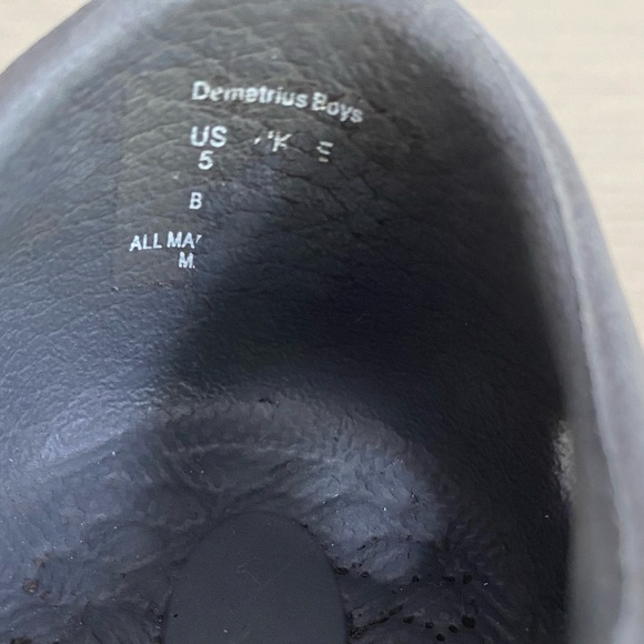 Velcro water shoes size 5 - Picture 4 of 4